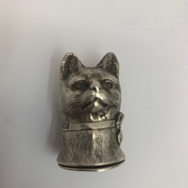 Silver Cat Vesta with Hinged Lid - closed